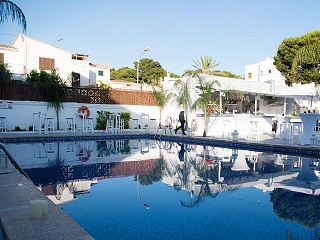 Chevy Hotel & Suites