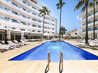 Metropolitan Playa Hotel