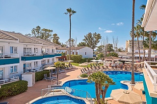 Universal Aparthotel Elisa