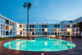 Ebano Hotel Apartments & Spa