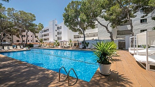 Apartamentos Es Pujols