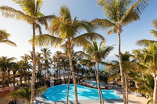 Hotel Fariones