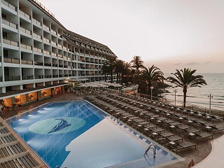 Don Gregory by Dunas