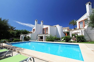 La Pérgola Aparthotel