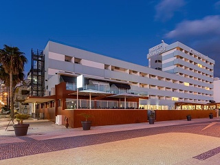 Dom José Beach Hotel