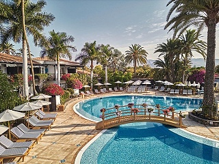 Seaside Grand Hotel Residencia