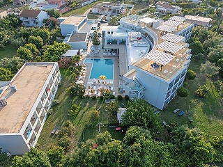 Nasos Hotel & Resort