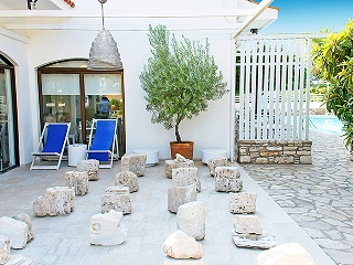 Apollon Hotel
