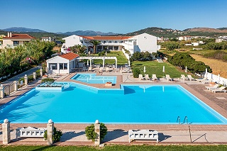 Mrs Chryssana Beach Hotel