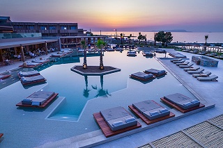 SENSEANA Seaside Resort & Aquadventure