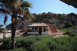 Le Roccette Mare Beach Hotel & Resturant