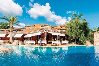 Galanias Hotel & Retreat