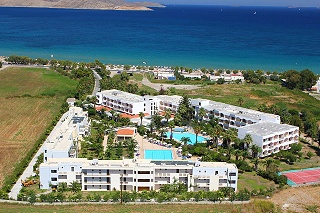 Tigaki Beach
