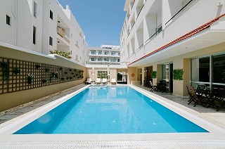 Zephyros Hotel