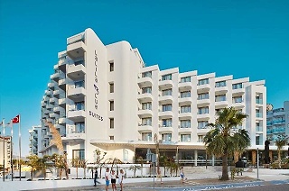 Lalila Blue Suites