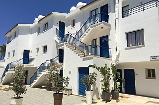 Vrachia Beach Resort