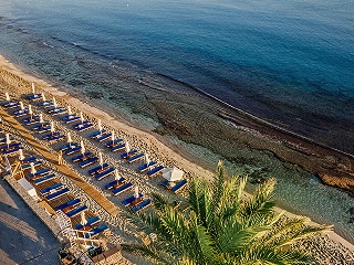 Enorme Infinity Beach