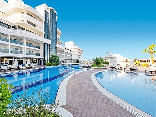 Laguna Beach Alya Resort & Spa