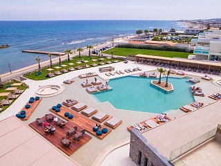 SENSEANA Seaside Resort & Aquadventure