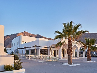Aqua Blue Hotel - Member Of KD Hotels & Resorts