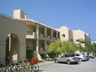 Summerland Hotel & Bungalows