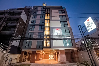 Sunshine Hip Hotel