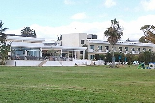 Natura Beach Hotel & Villas
