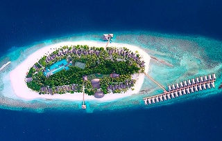 Dreamland The Unique Sea & Lake Resort / Spa