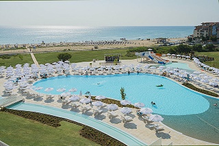 Sunrise Blue Magic Resort