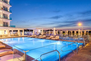 The Blue Ivy Hotel & Suites