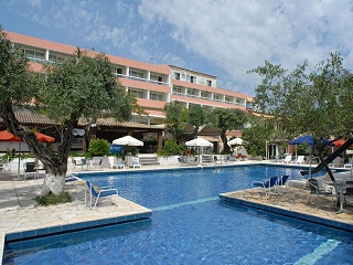 Alexandros Hotel