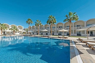 Reef Oasis Beach Resort