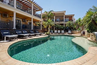 Charming Residence Dom Manuel I