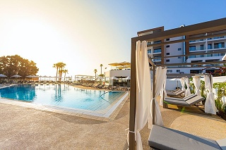 Leonardo Crystal Cove Hotel and Spa by the Sea