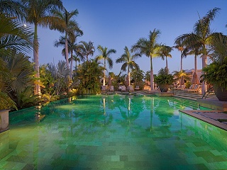 Royal River Luxury Hotel