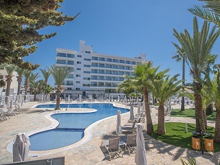 Bohemian Gardens Hotel