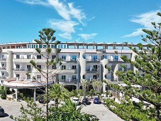 Carlton Riviera