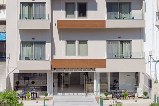 The City Hotel & Suites