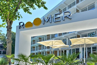 ibis Styles Golden Sands Roomer Hotel