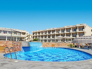 Sirena Beach Resort & Spa