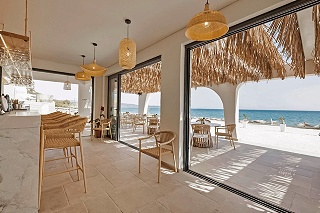 Acron Seaside Suites