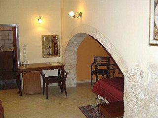 Belmondo Hotel & Suites