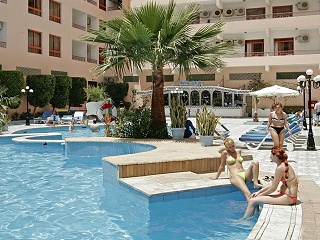 SUNRISE Alma Bay Resort