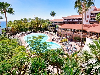 Hotel Parque Tropical