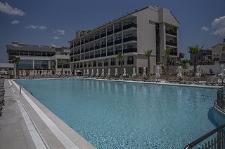 Avia Resort & Spa