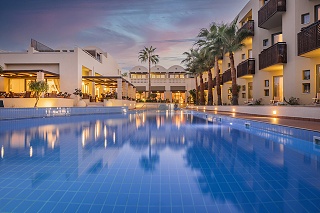 Giannoulis Santa Marina Plaza