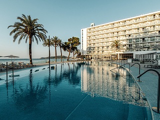 The Ibiza Twiins