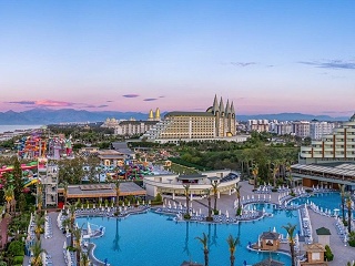 Delphin Palace