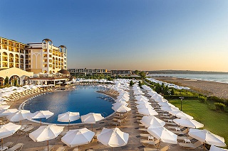 Alua Helios Bay