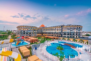 Arnor De Luxe Hotel & Spa